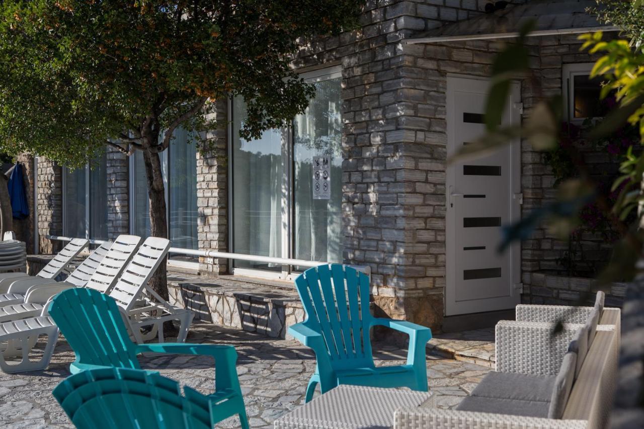 Resort Haus Toma Cesarica Exterior foto